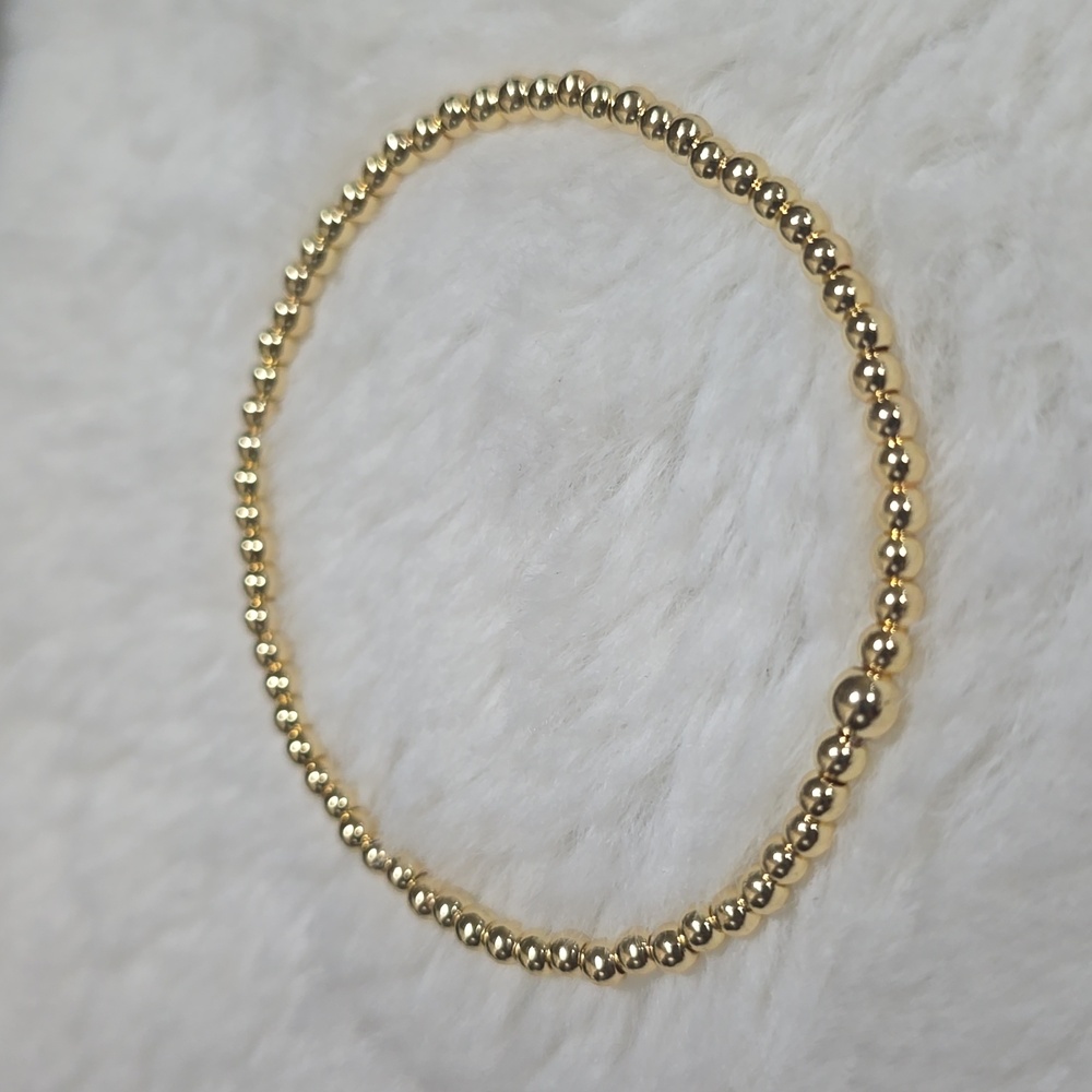 14k Gold Bracelet Stack - Picture 6 of 6